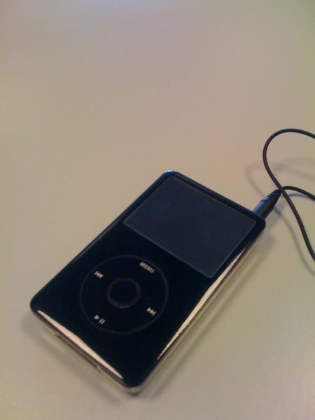 Ipod classic 160gb met voor invisible shield en achter ook