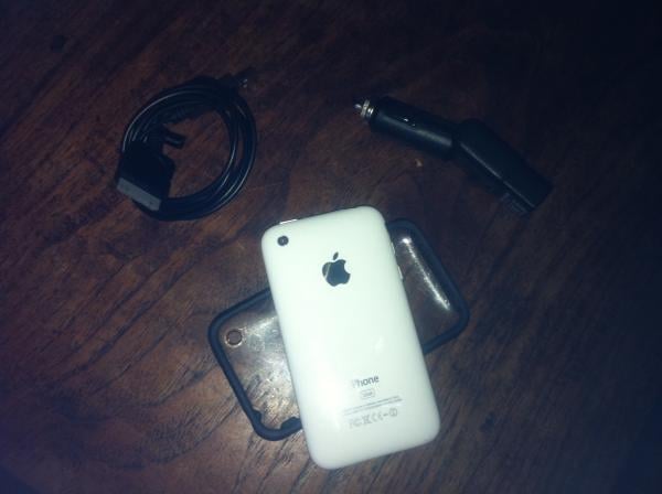 mijn iPhone met alles wat ik heb 
(zonder stopcontact oplader)